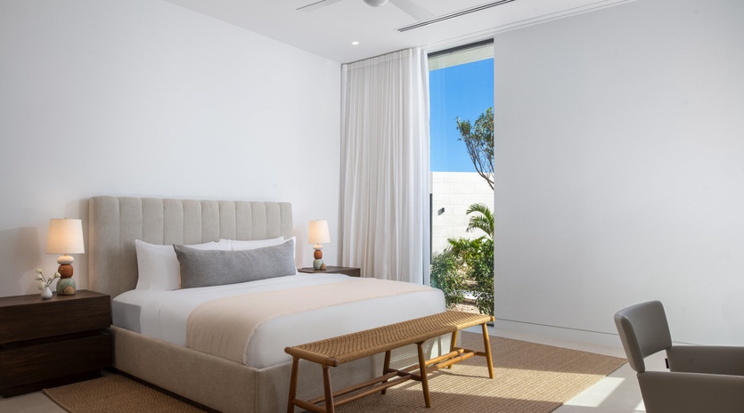 bedroom-1-the-point-track2