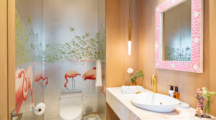 bathroom-1-villa-bristol-breeze-track1