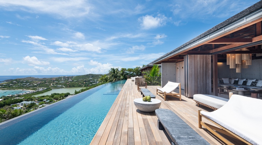 exterior-1-manoir-voltaire-track2