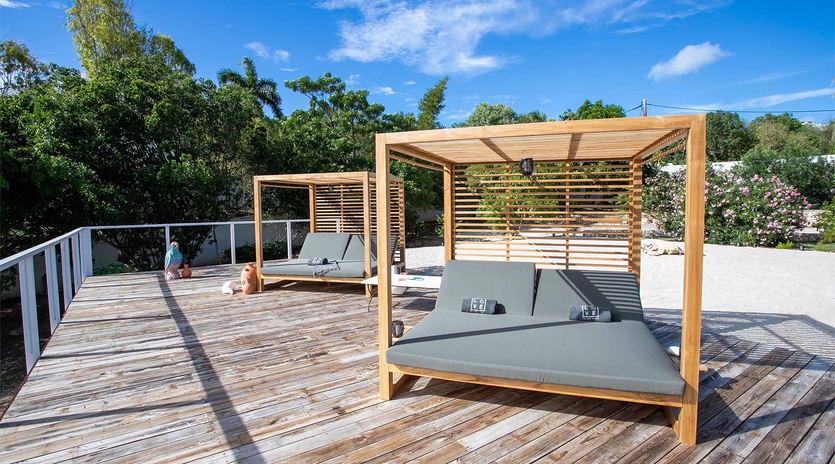 5-Jacaranda-DayBeds