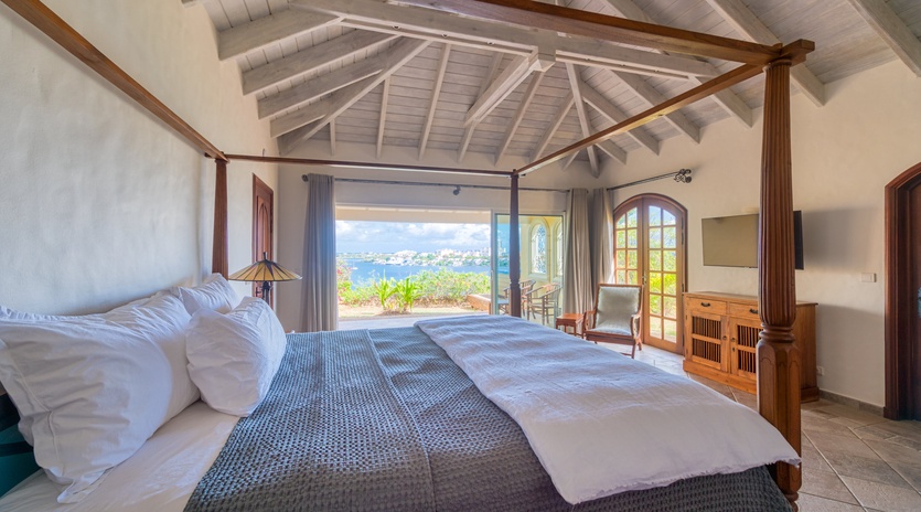 bedroom-2-terre-azure-track1