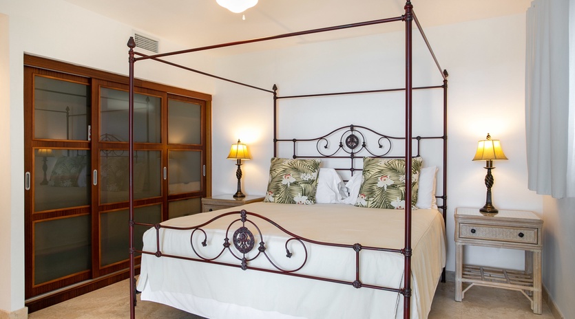 bedroom-1-etoile-de-mer-track3