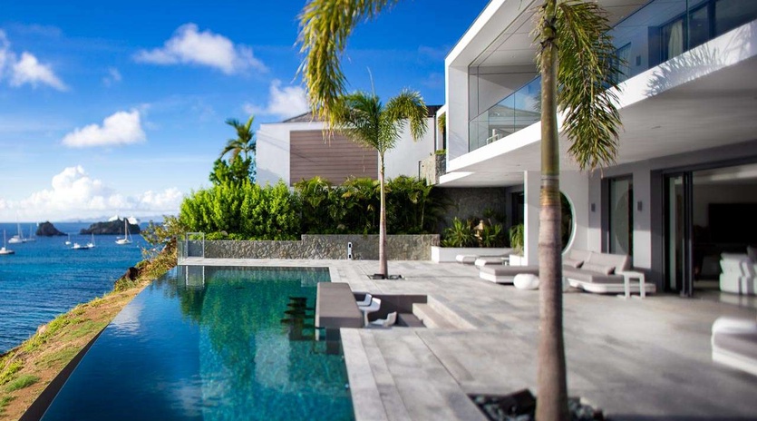 Exterior of WV AXL, Gustavia, St. Barthelemy