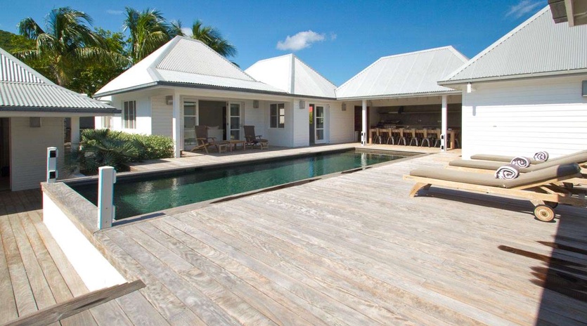 Exterior of WV EBA, Vitet, St. Barthelemy