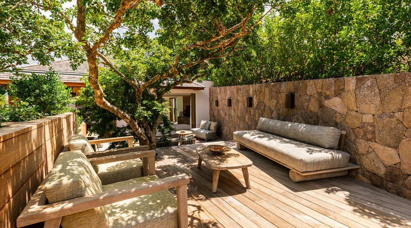 exterior1-tourmaline-track6