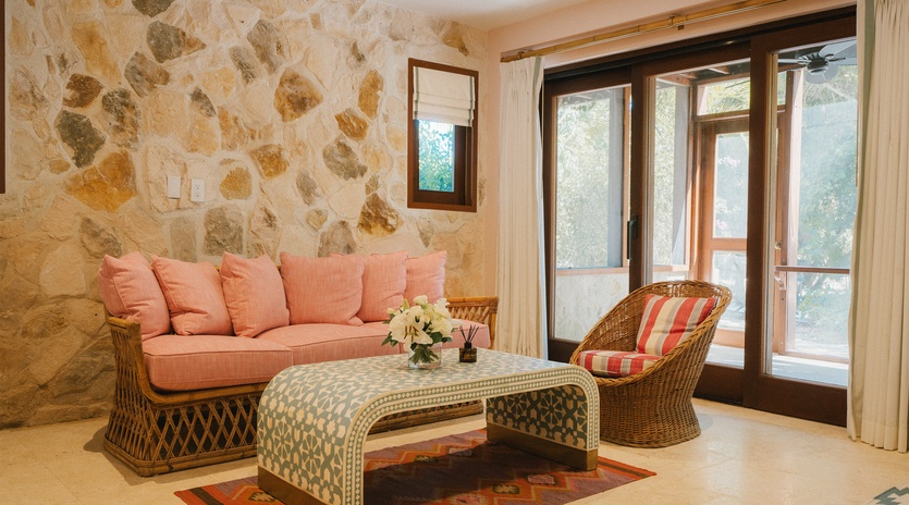 bedroom-1-the-catch-track6