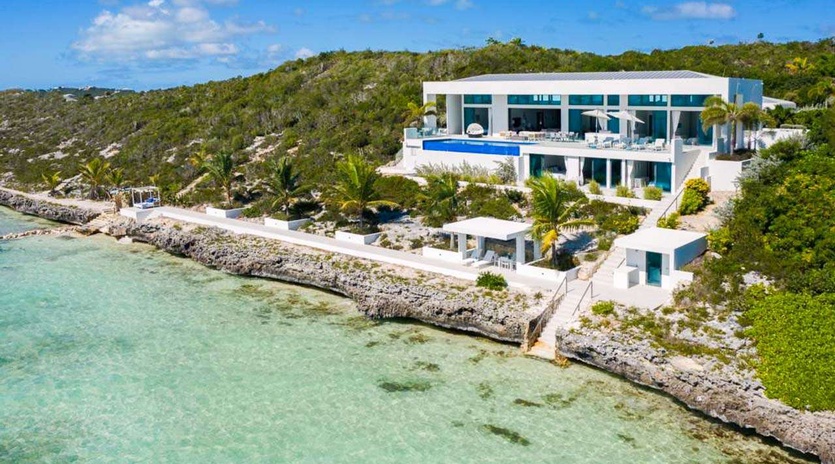 Exterior of IE BLV, Turtle Tail, Turks & Caicos