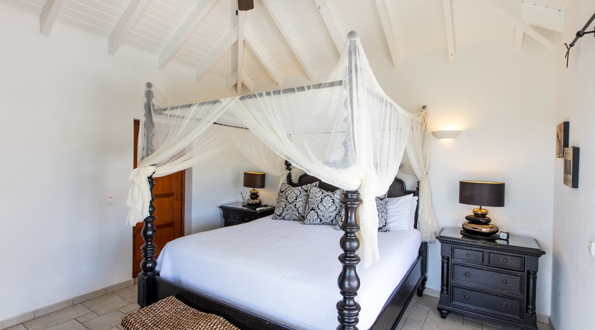 bedroom1-villa-sea-vous-play-track1