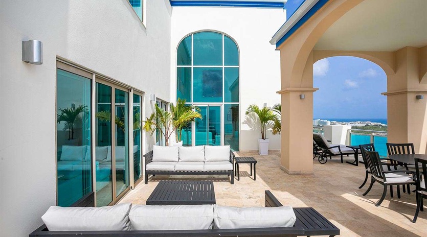 Veranda at PIE COV, Beachfront/Cupecoy, St. Martin