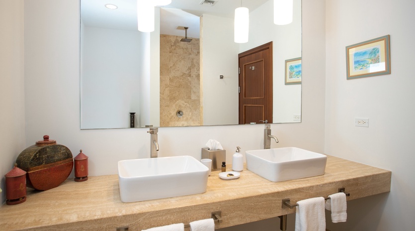 bathroom-1-etoile-de-mer-track1