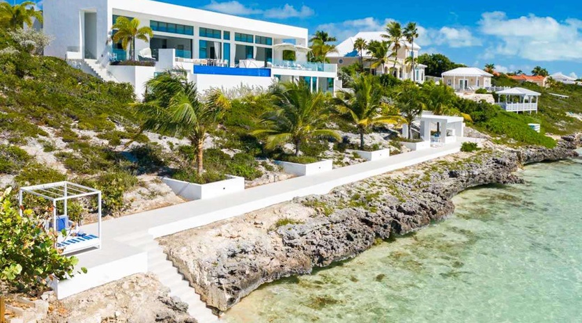 Exterior of IE BLV, Turtle Tail, Turks & Caicos