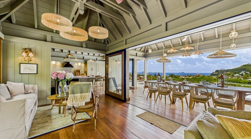 living-room-clyde-track3