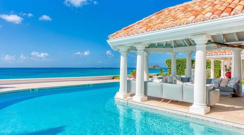 3-PetitePlage5-Pool