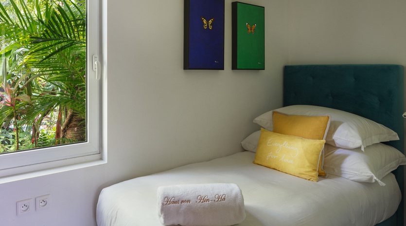 bungalow - kid-bedroom-hvhh-track1