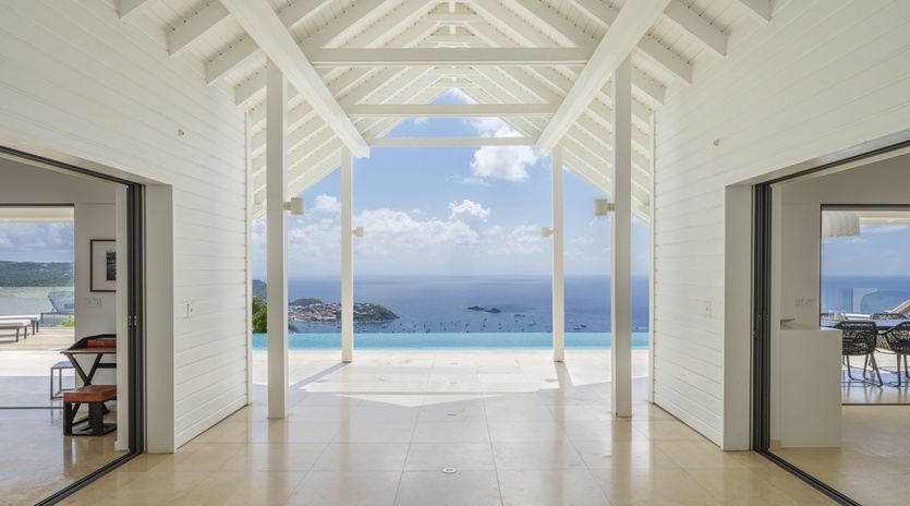 mudroom-entryway-the-view-track1