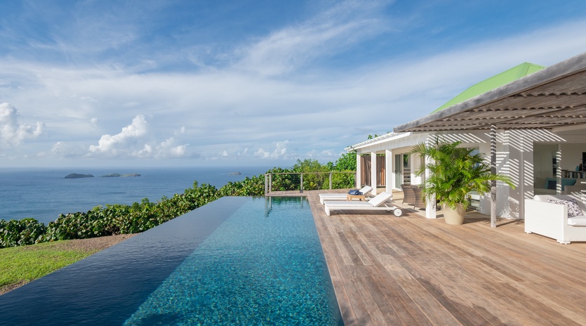 exterior-1-Blue Diamond-track3