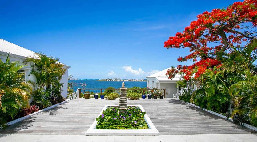 Exterior of PIE LIB, Beach Side/Baie Rouge, St. Martin