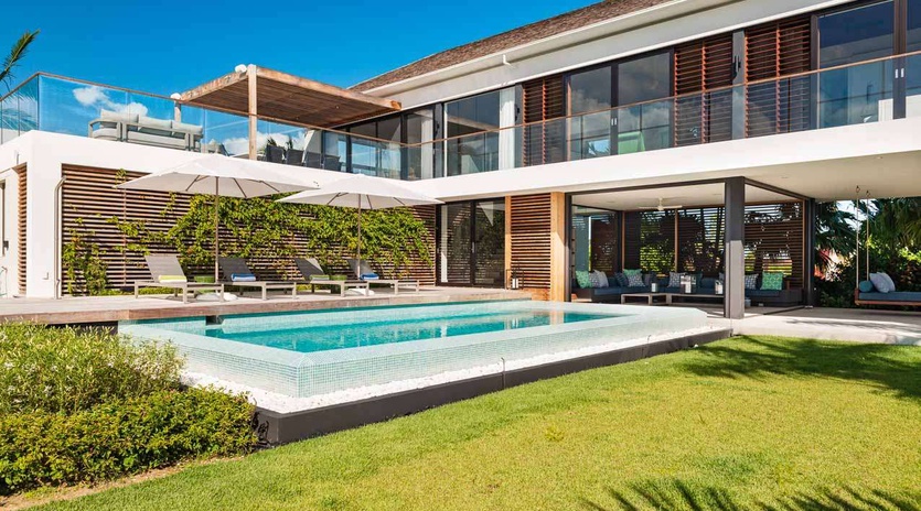 Villa Pool at PL AQV, Grace Bay/Beachside, Turks & Caicos