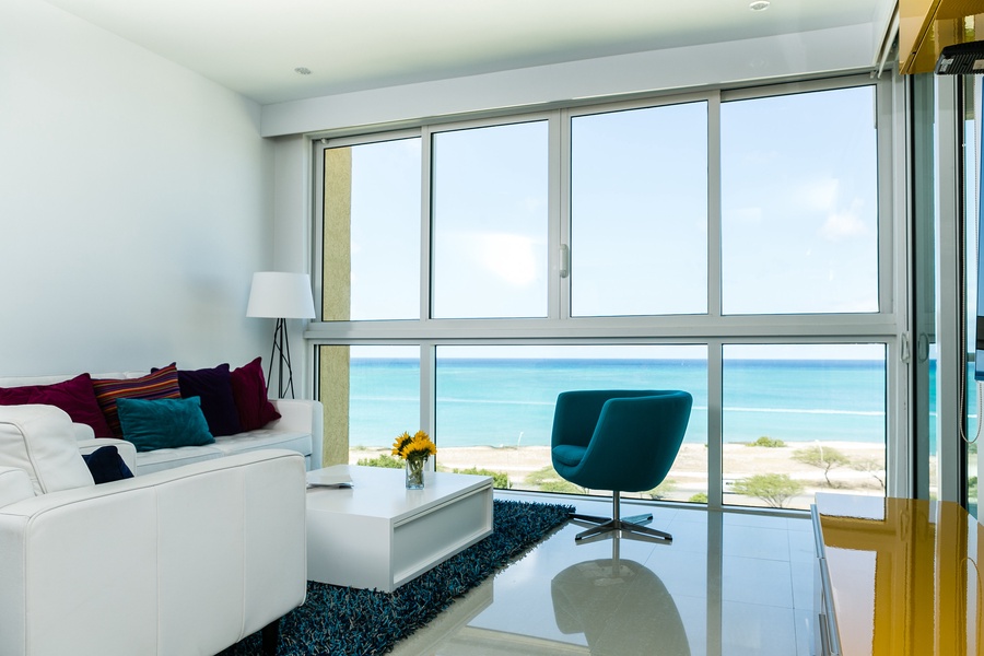 Featured Property 2BSDLX-Blue626 - If you want a beautiful Oceanfront apt. this is it