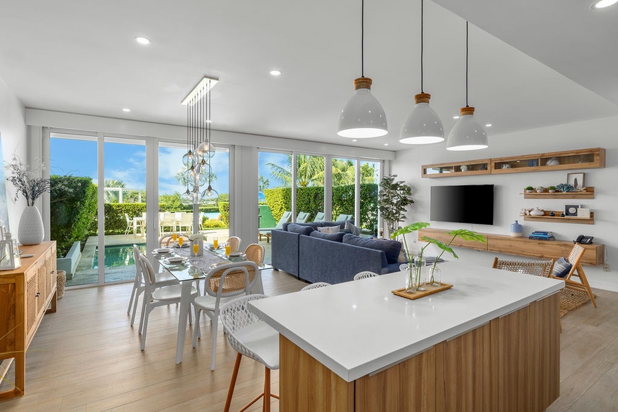 Featured Property 4BTH-BlueTH5 - Coral del Mar – Luxury Townhouse for 10 w/ Private Pool