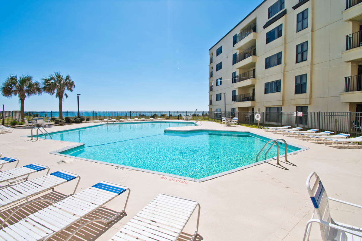 Summer Winds C-128 Photo