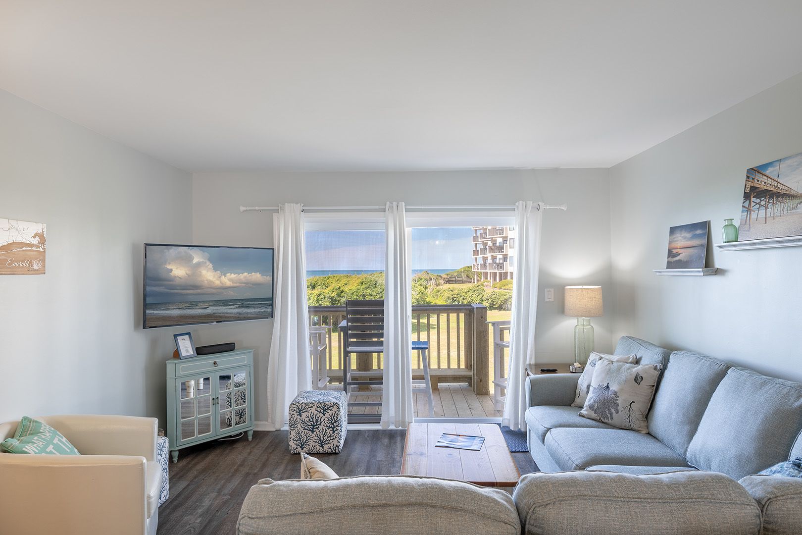 Sound Of The Sea East 107 Photo