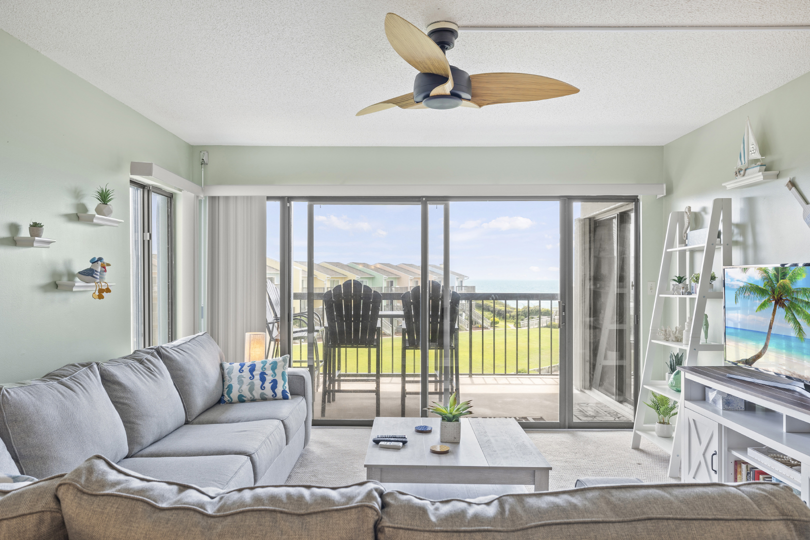 Sound Of The Sea West 212 Photo