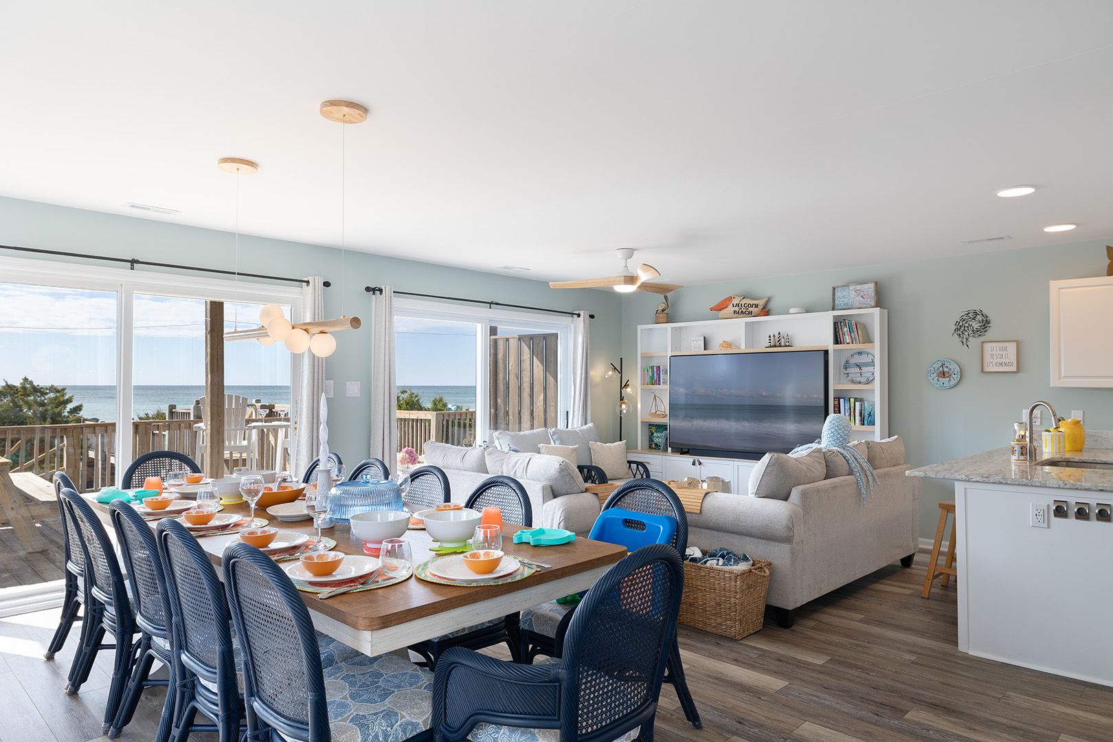 Angels At the Pier East - formerly Conch Inn Photo