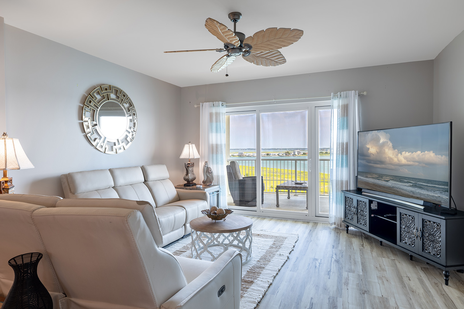 Olde Towne Yacht Club 512 Photo