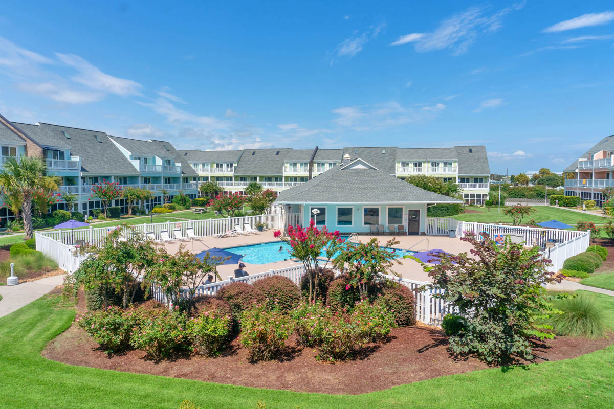 Pebble Beach F-205 Photo