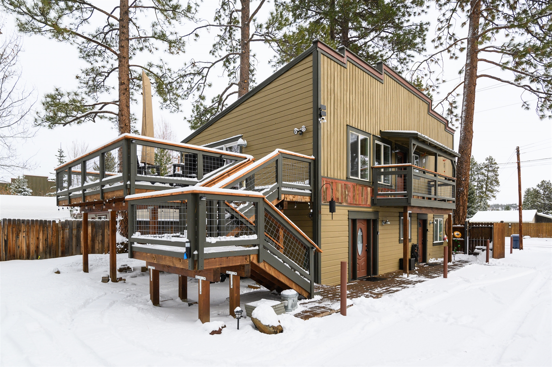 Sisters Retreat | Two Units, One Stay | Perfect for Groups