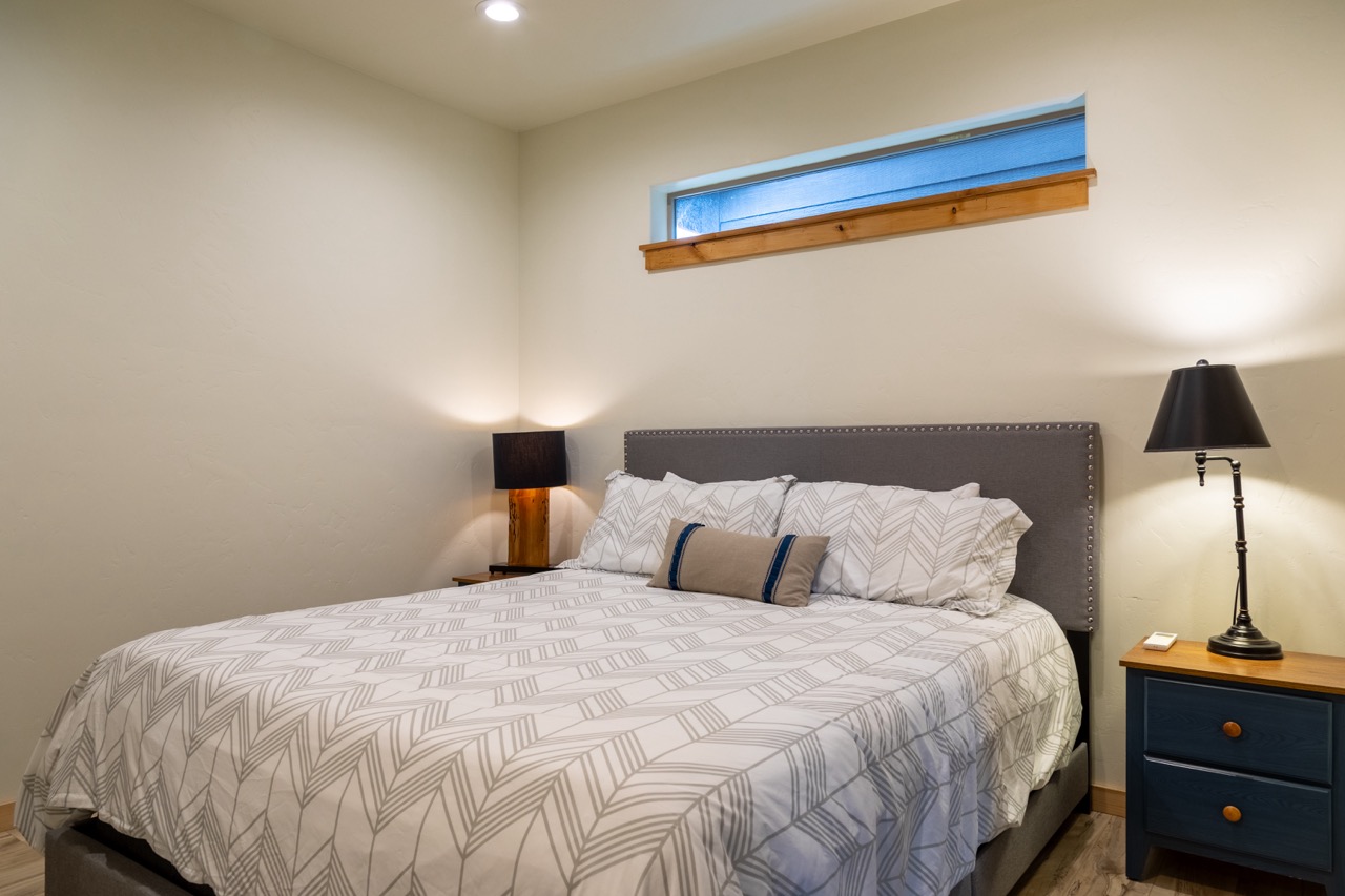 Branch B – Juniper Studio (Downstairs | Sleeps 2)