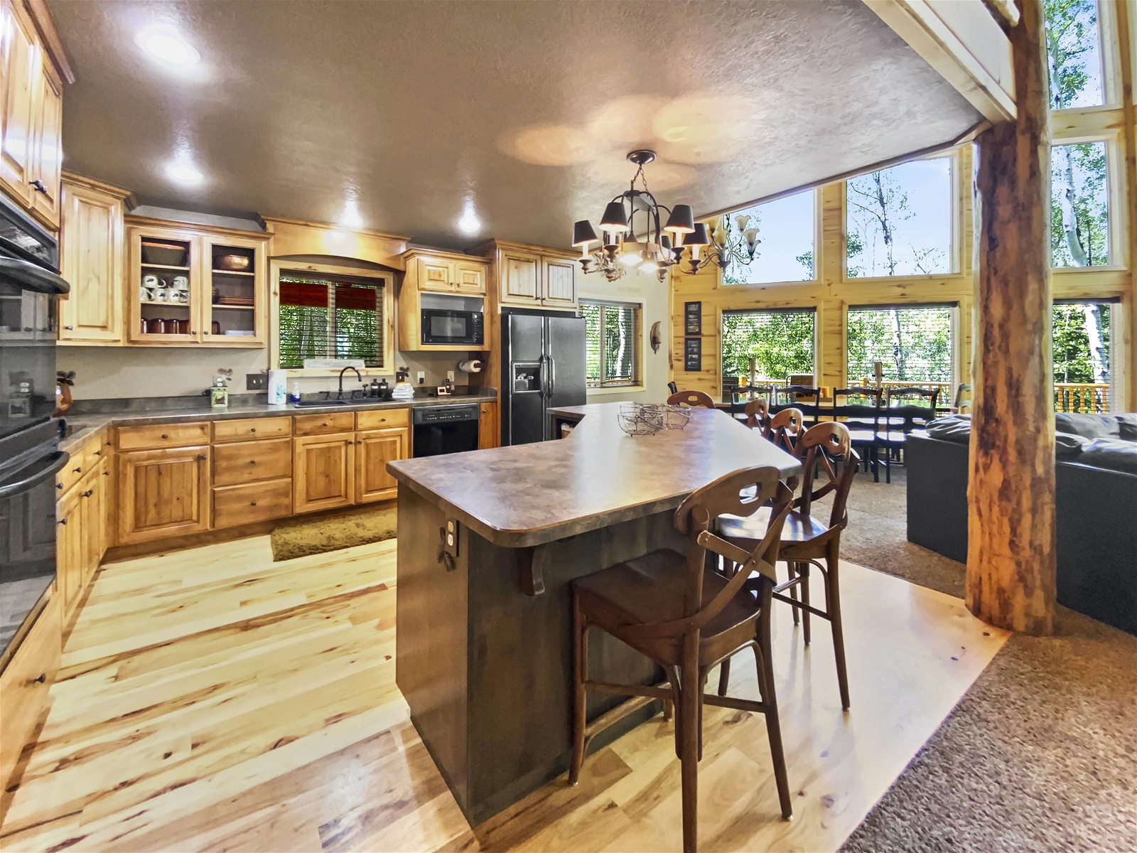 Quakie Lake Retreat | Ideal for Families & Groups | Photo 2