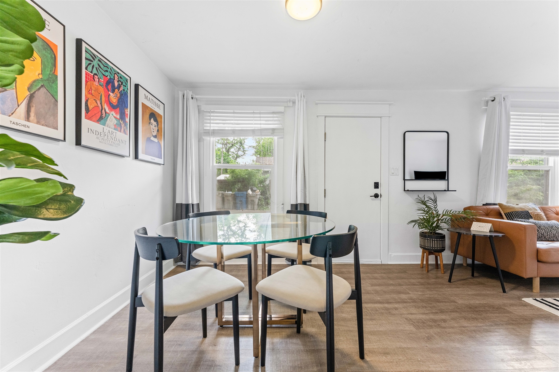 Entryway / Dining Room