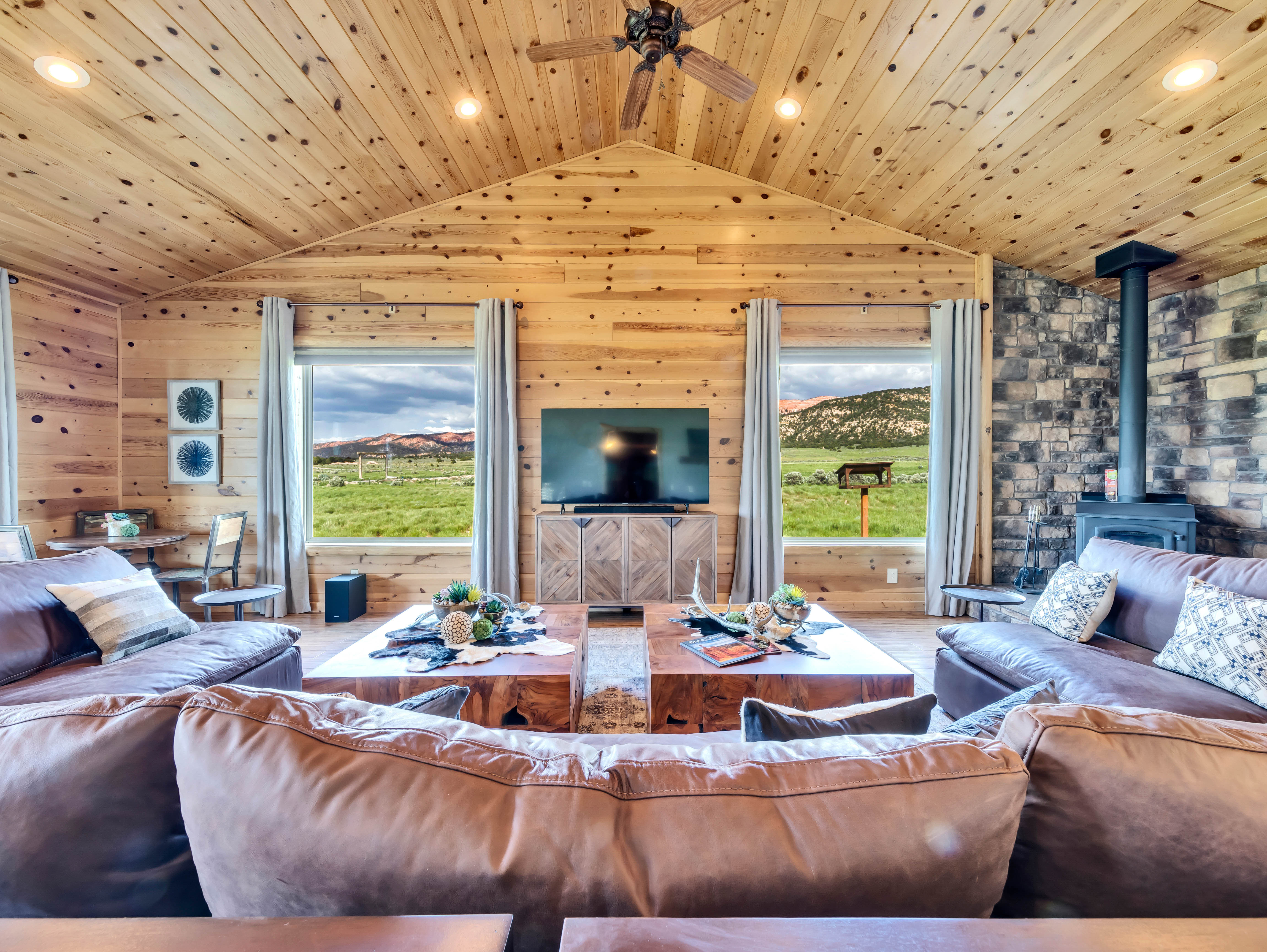 Bryce Canyon Retreat | National Parks | Starry Skies & Views