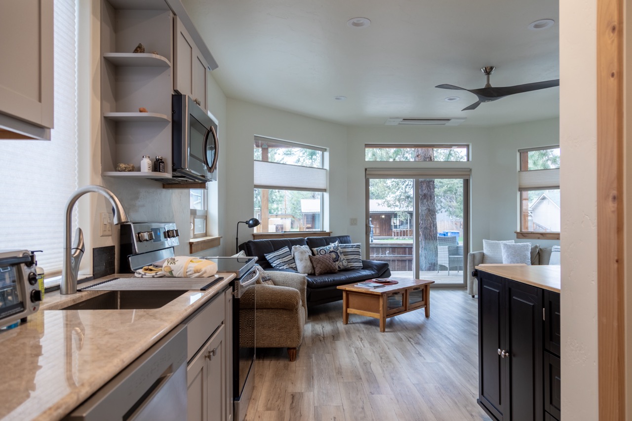 Branch A – Aspen Suite (Downstairs | Sleeps 4)