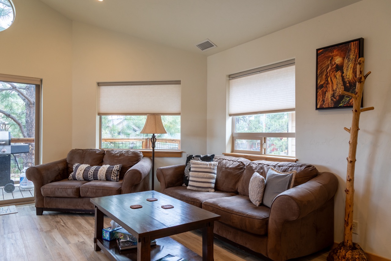 The Branches on Jefferson | Walk Sisters | Sleeps 10 | Photo 2