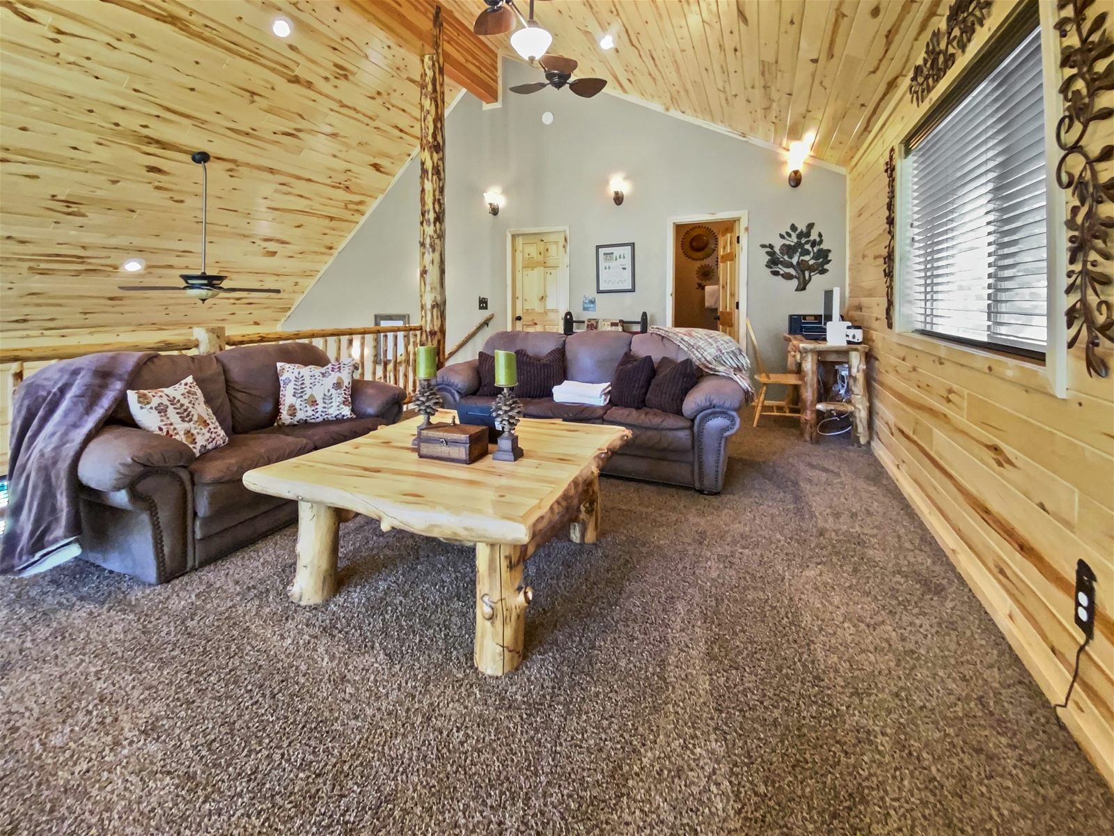 Quakie Lake Retreat | Ideal for Families & Groups | Photo 1