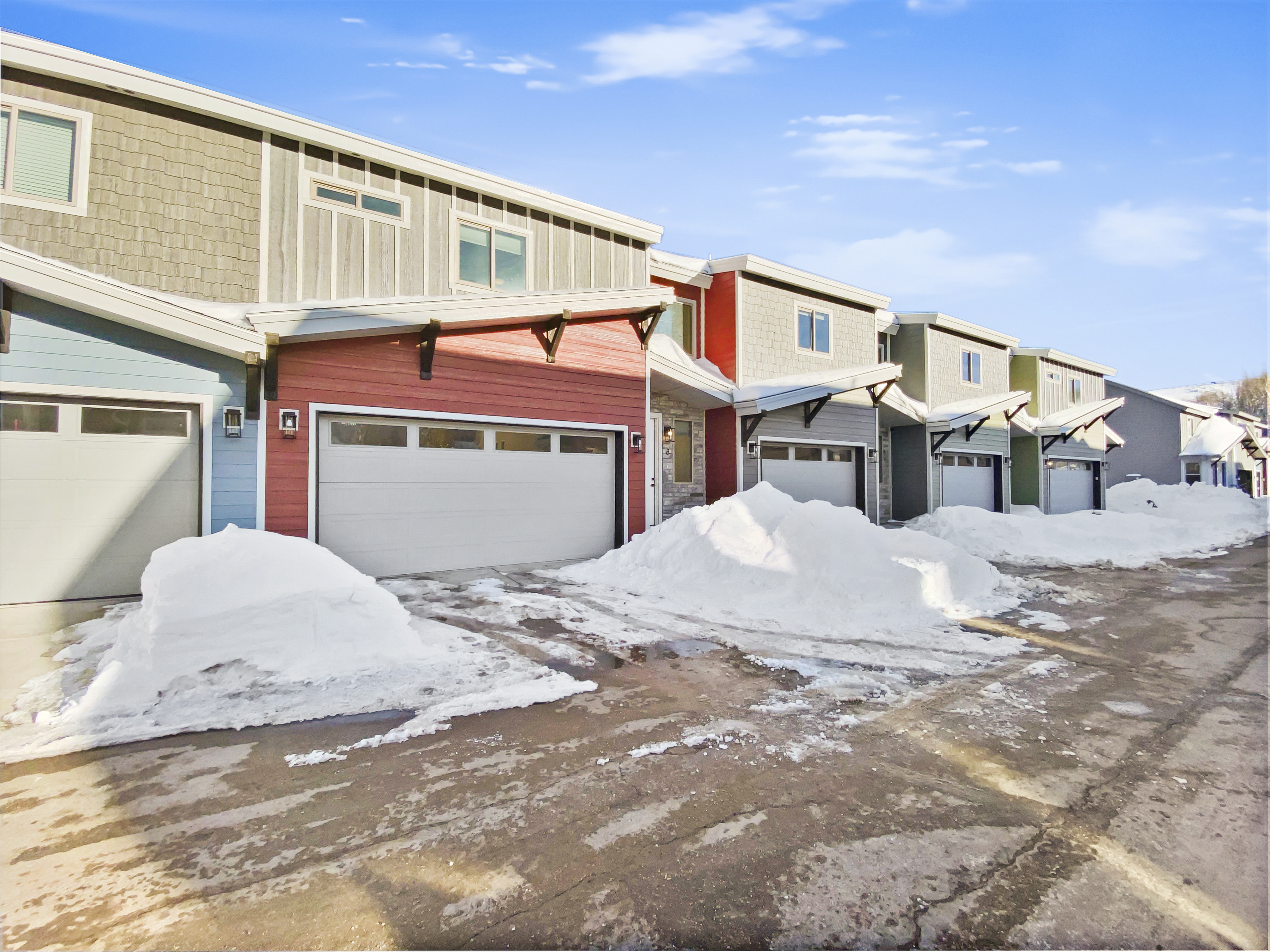 Crooked River 8 | Walk to Lifts + Hot Tub | Photo 1