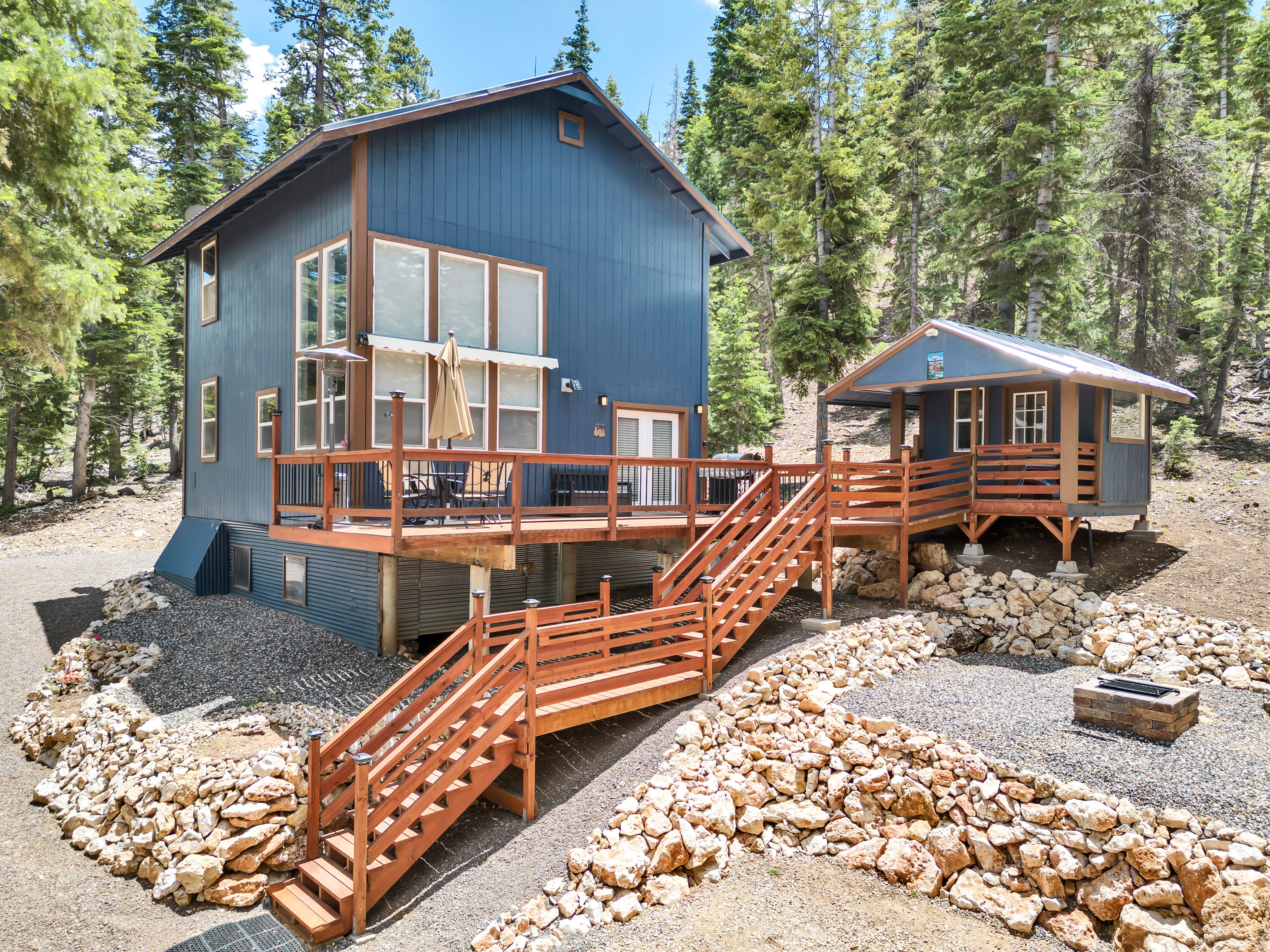 Beech Craft Cabin | Dark Sky Escape | Hike, Stargaze, Explore Parks