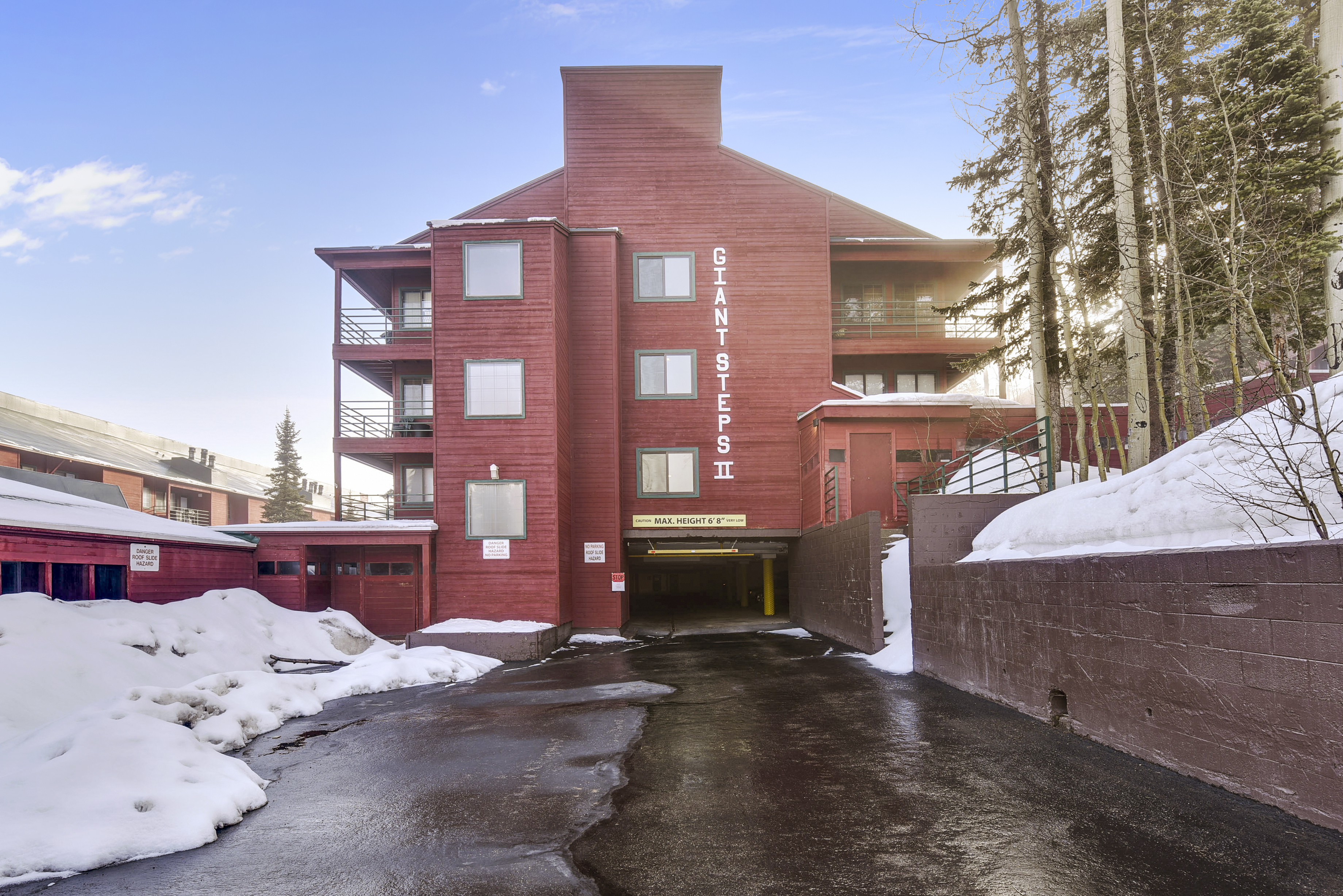 Giant Steps 44 | Ski-In Ski-Out Brian Head Giant Steps Condo | Photo 2