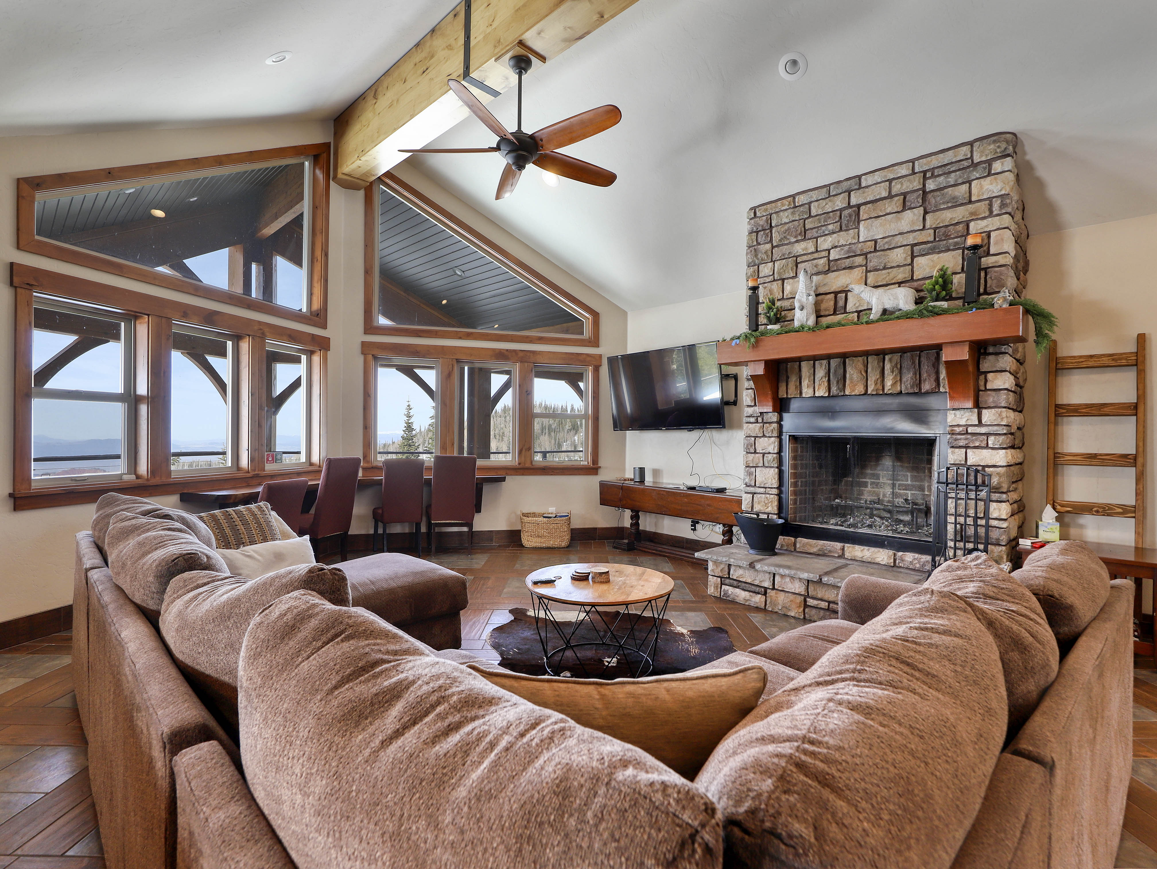 Kodiak Cabin | Epic Brian Head Views | Photo 2