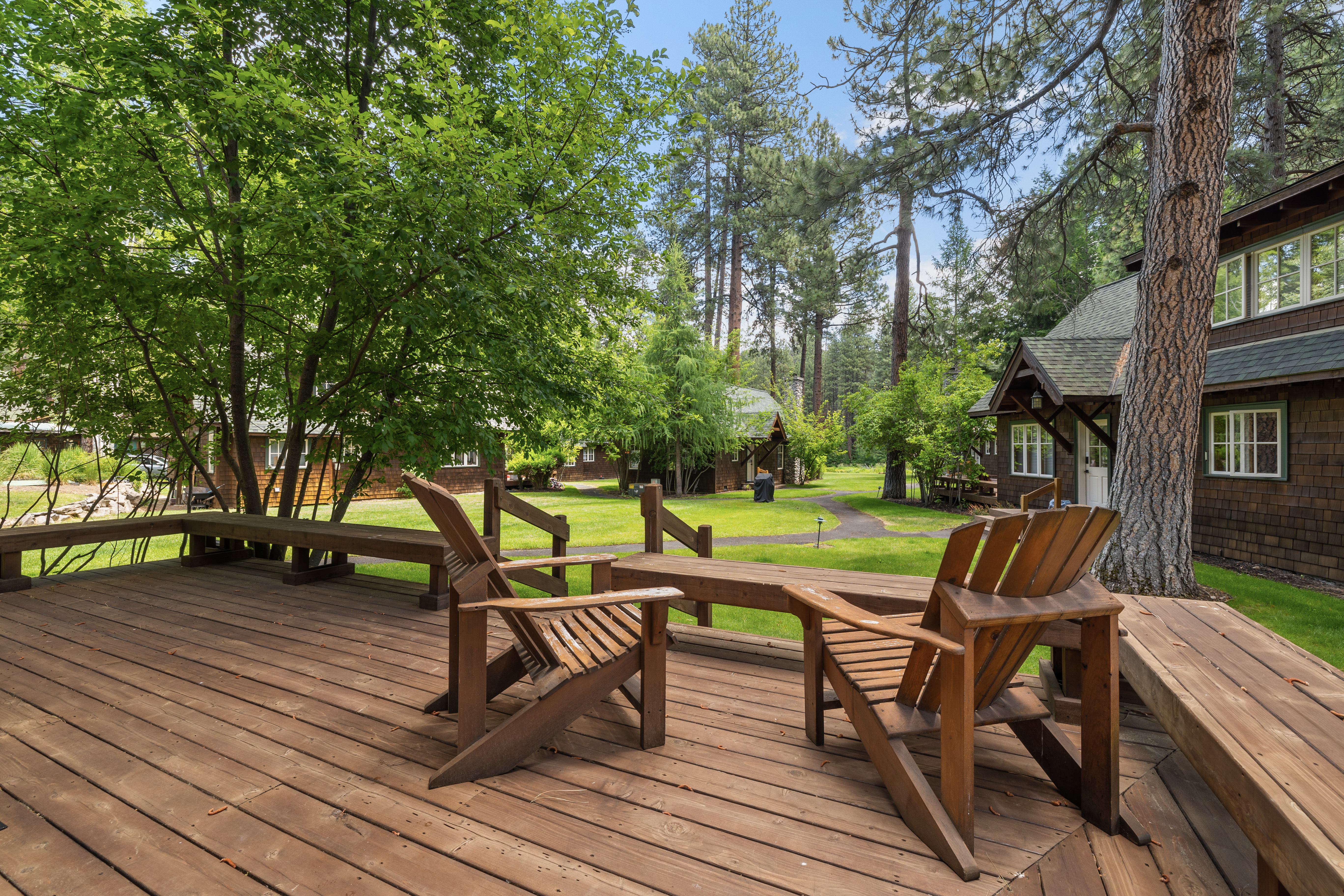 03-8939_230627_JILLROSELL Cabin 12