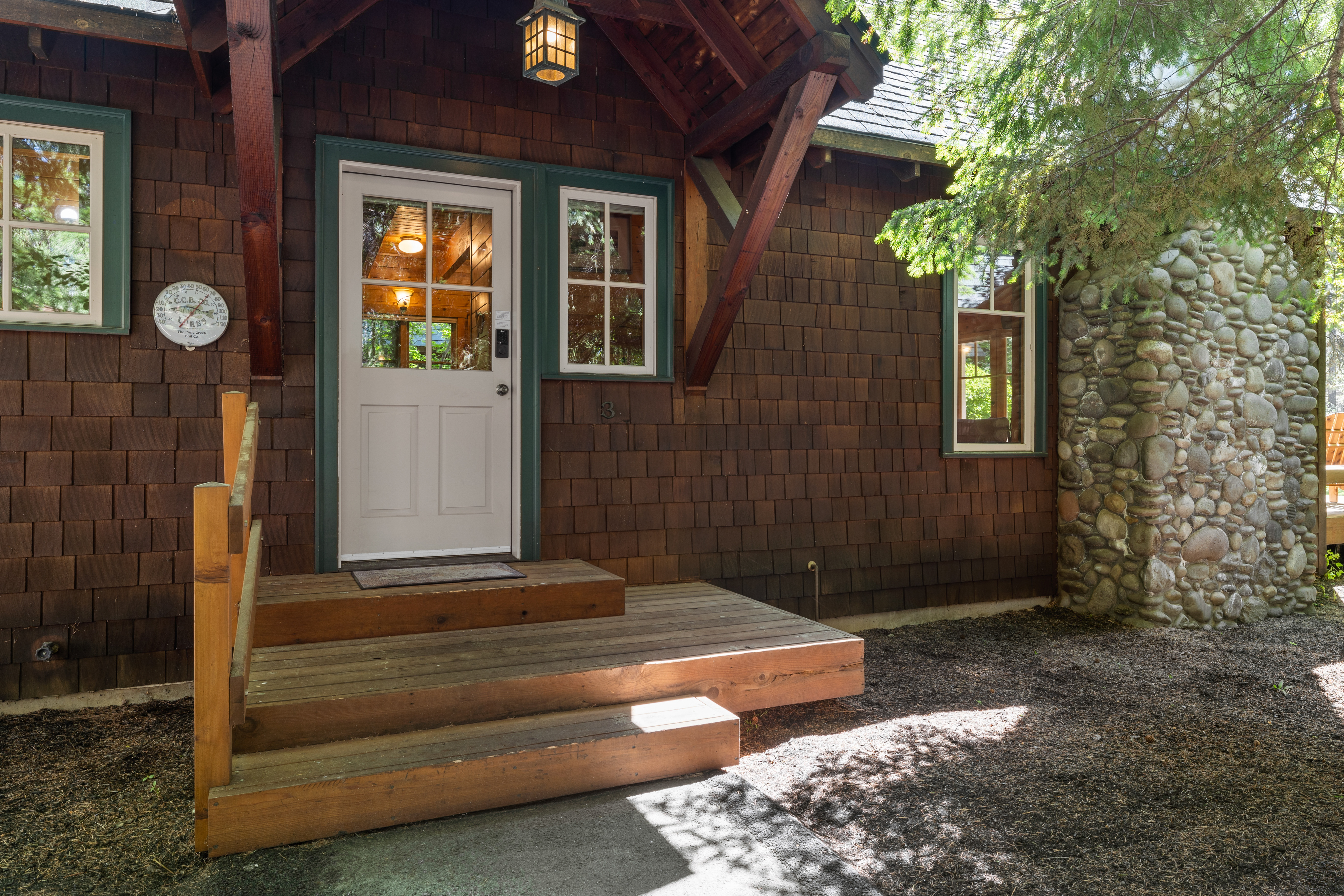 034-5770_230605_JILLROSELL CABIN 3