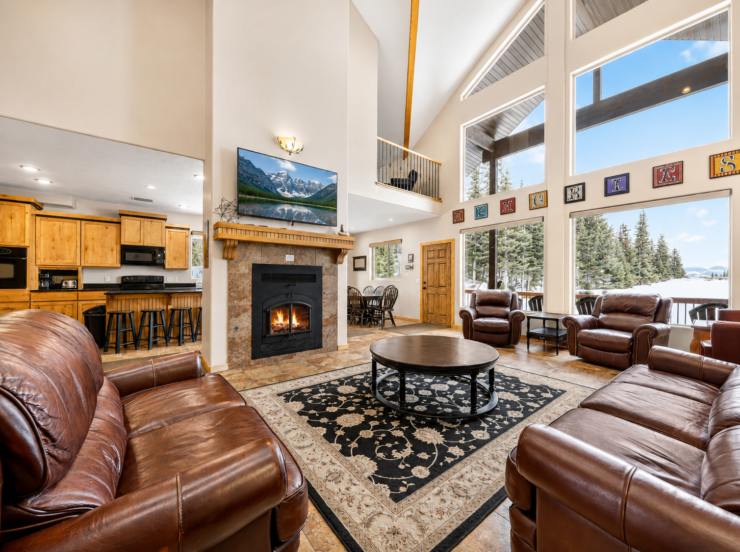 Ridge Top Lodge | Spacious 7BR Retreat near Skiing