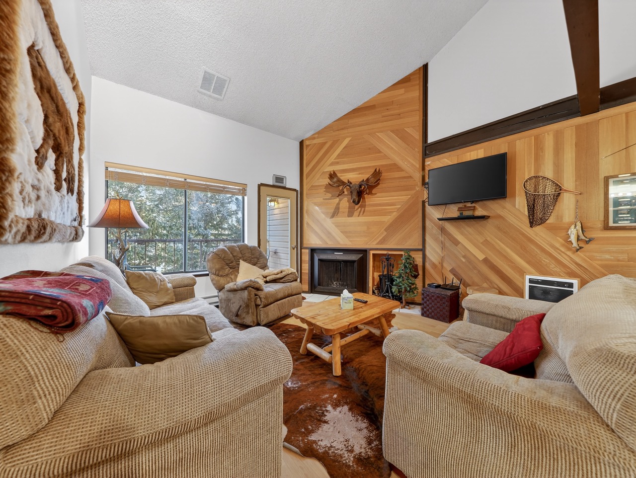 Brianwood Ski-In Condo Steps from Giant Steps Lift