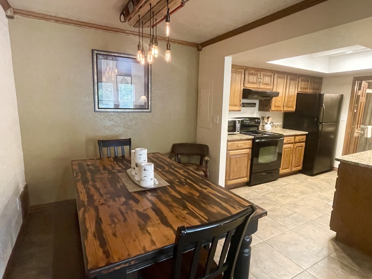 Snowed Inn | Photo 1