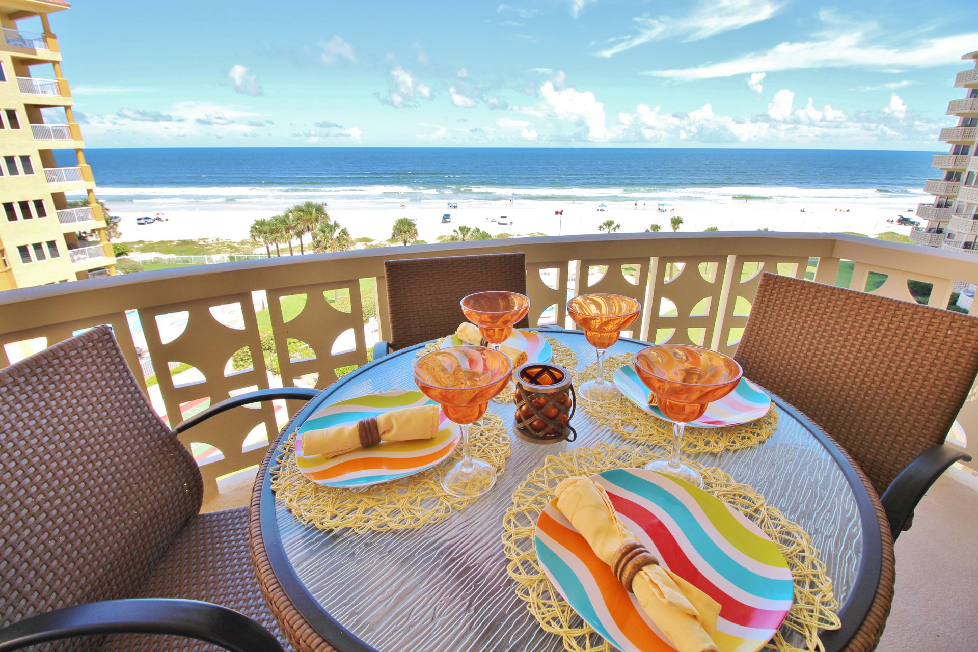 Dine to this Incredible View