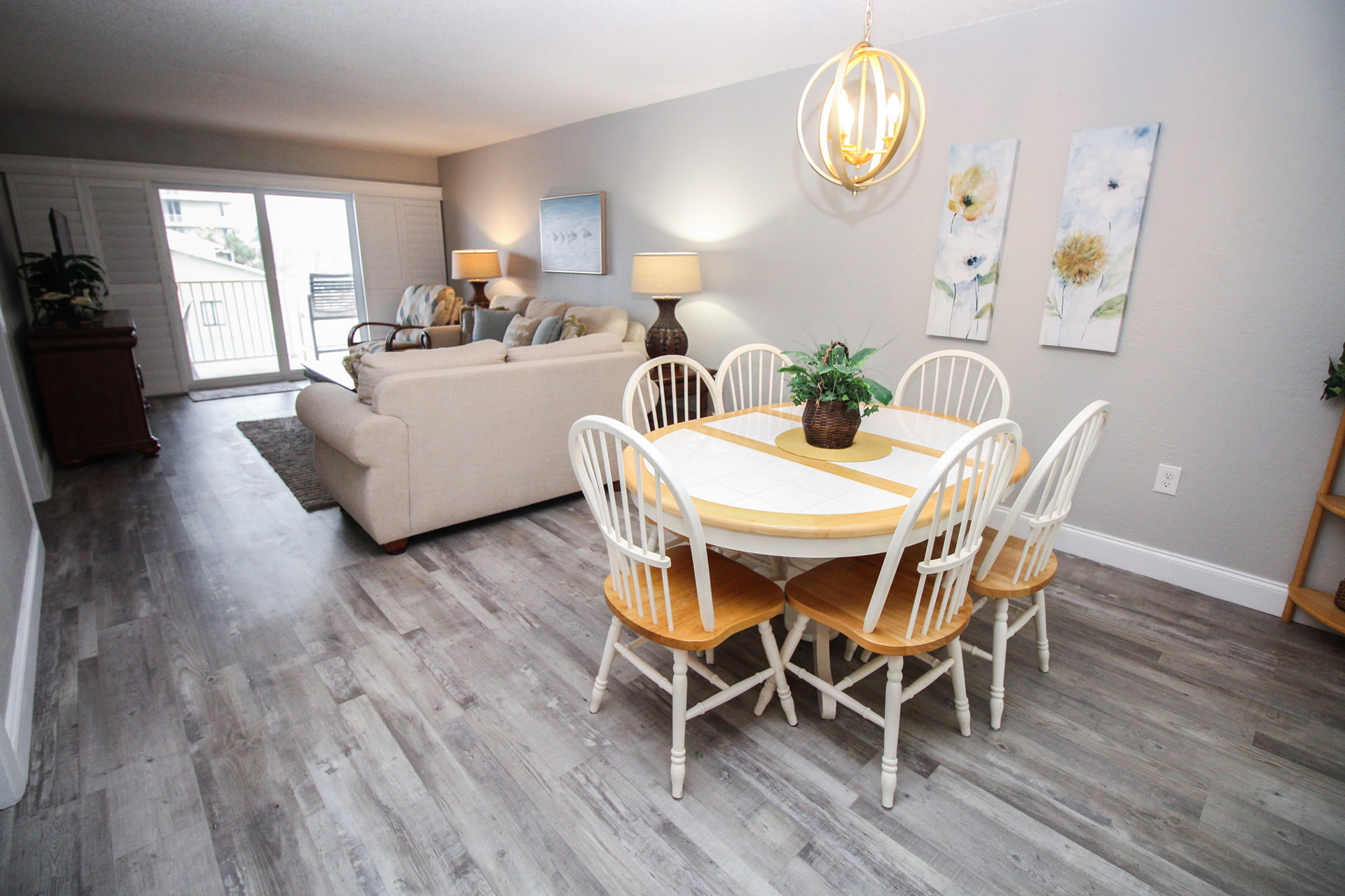 Dining Table Seats 6