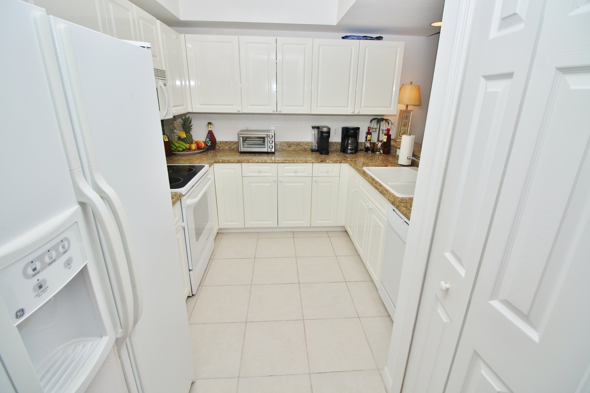 Spacious kitchen